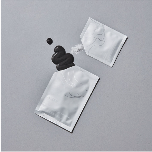 Medinic Line Advanced Care Black Truffle Modeling Mask